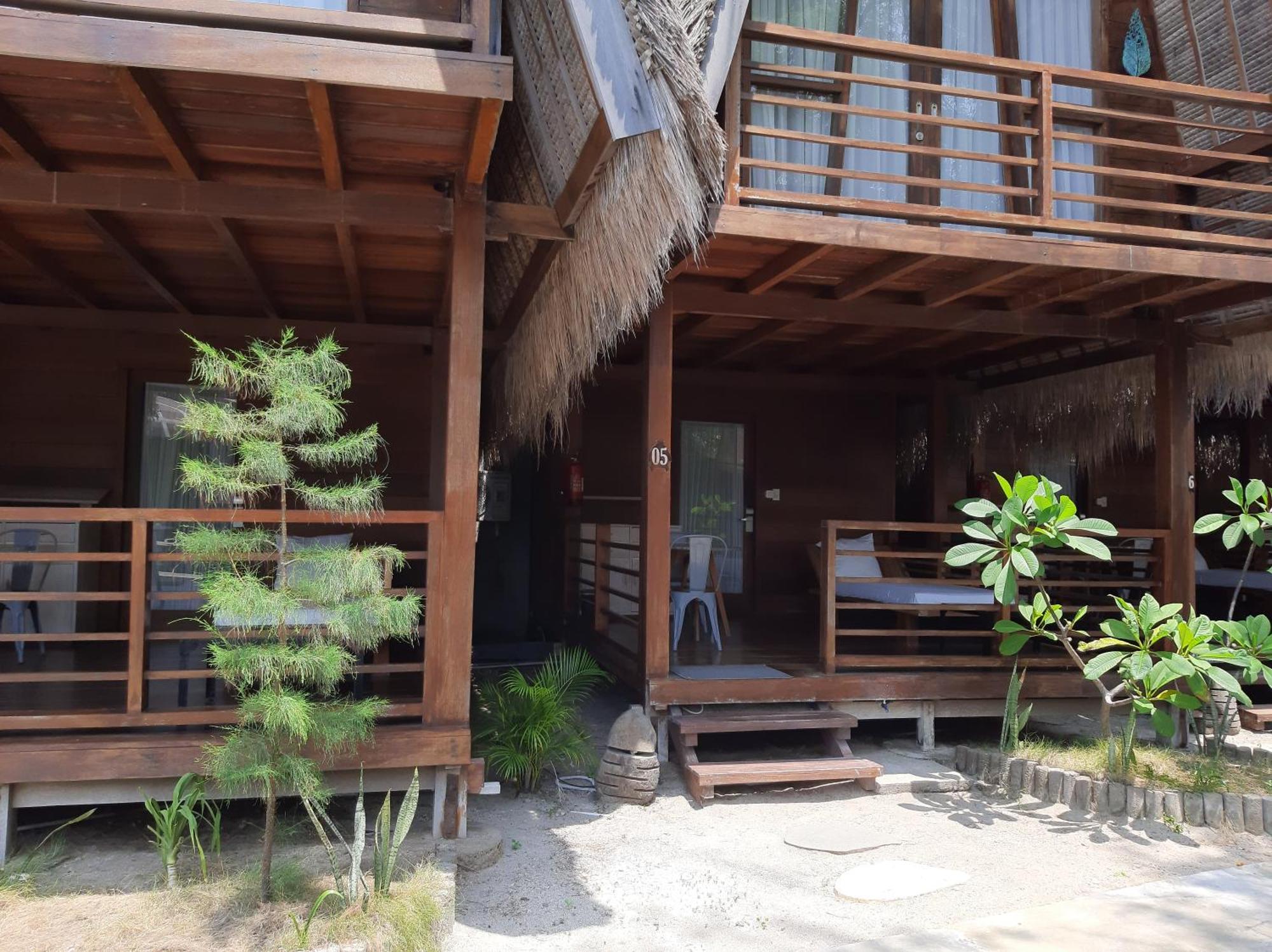 Mola2 Resort Гили-Эйр Экстерьер фото